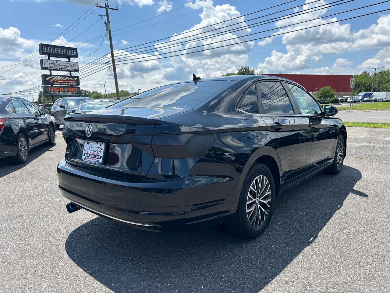Volkswagen Jetta  2021