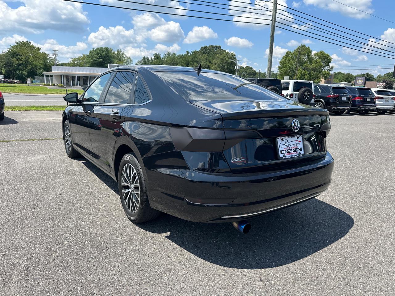 Volkswagen Jetta  2021