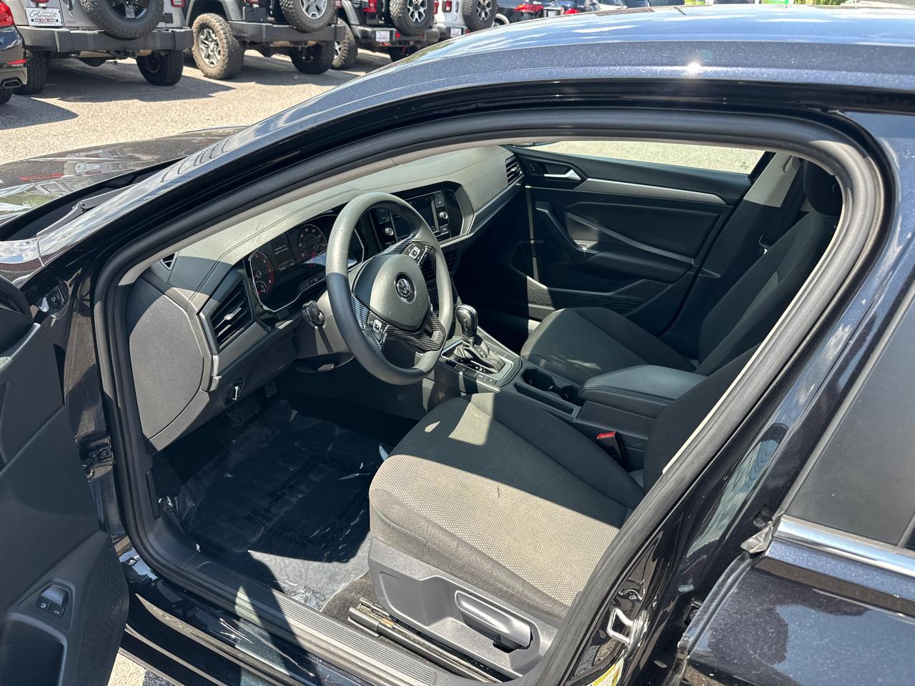 Volkswagen Jetta  2021