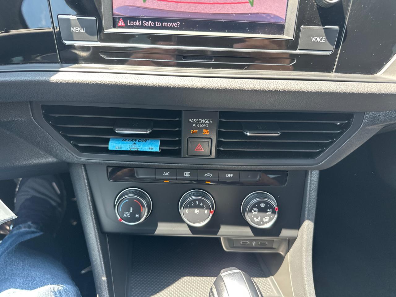 Volkswagen Jetta  2021