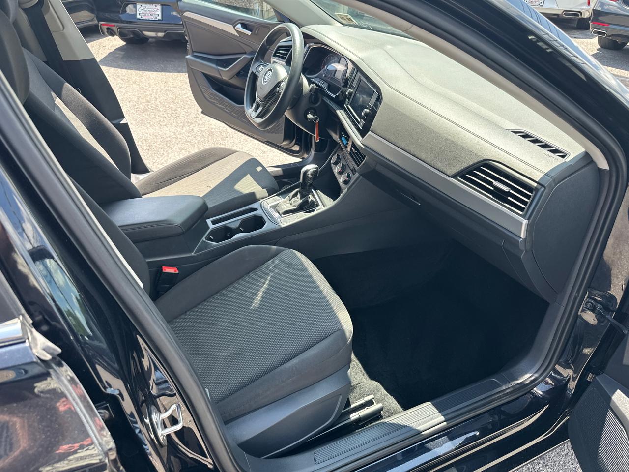 Volkswagen Jetta  2021