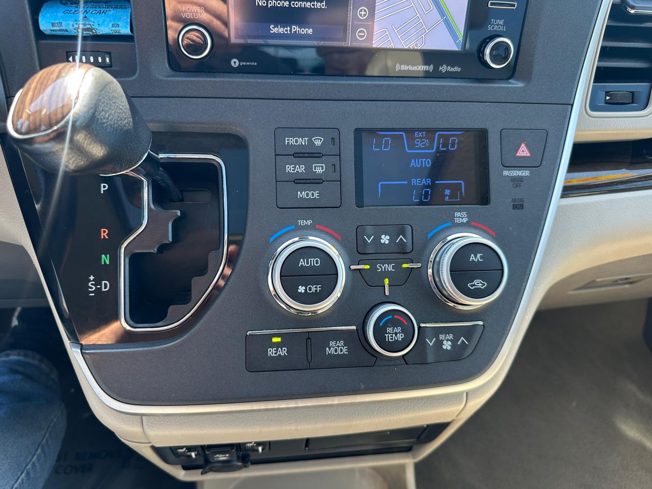 Toyota Sienna  2020