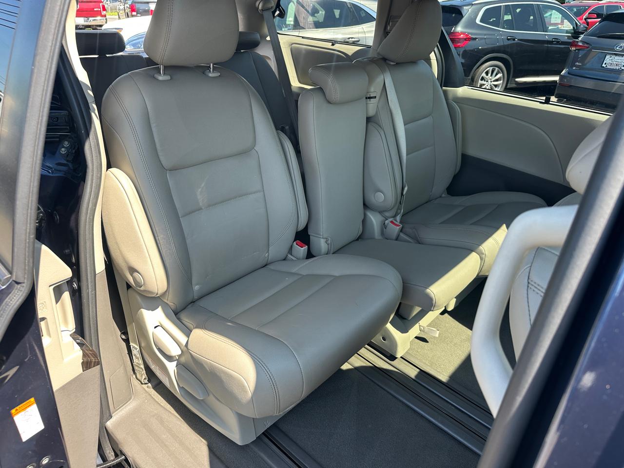 Toyota Sienna  2020