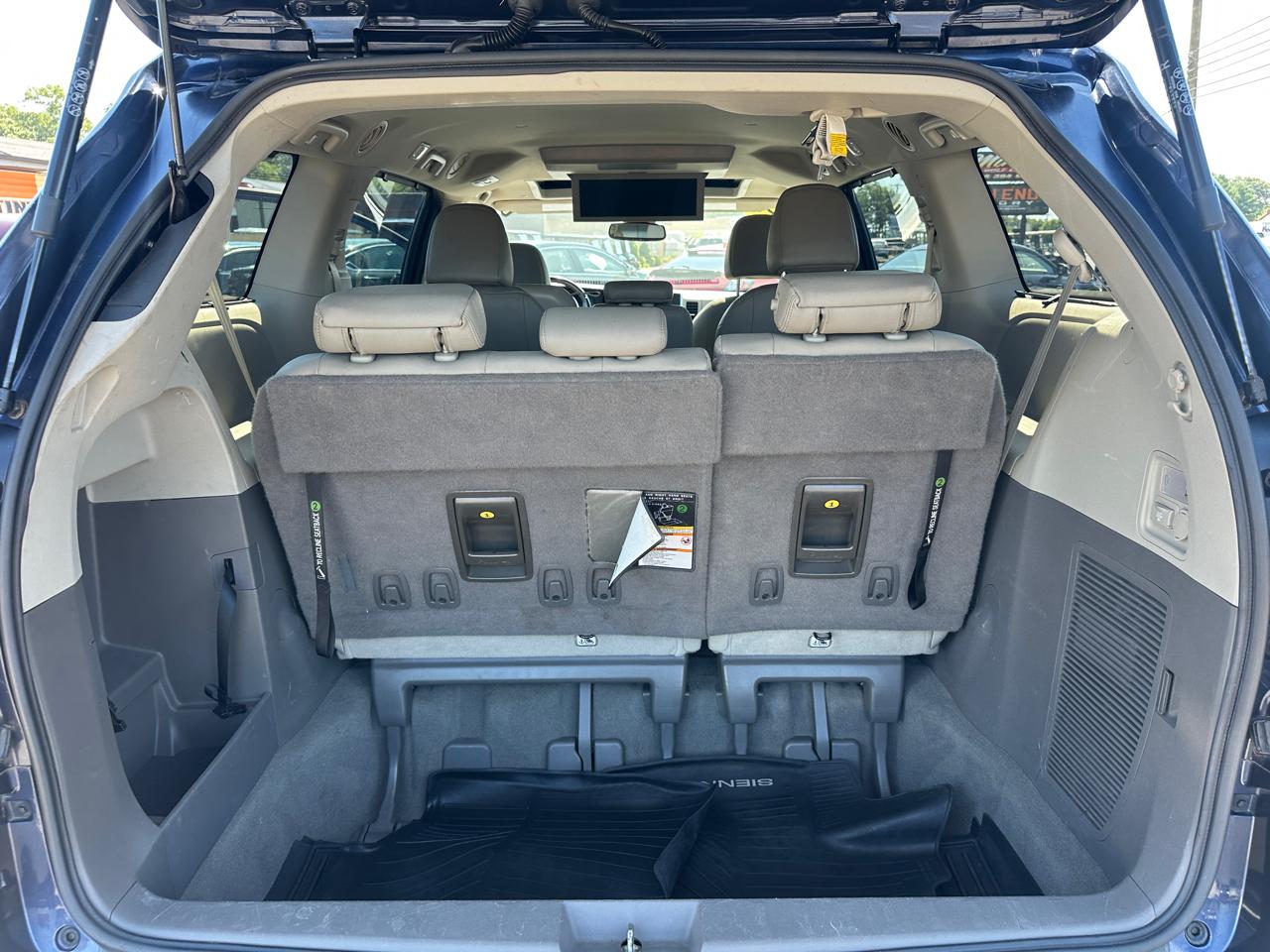 Toyota Sienna  2020