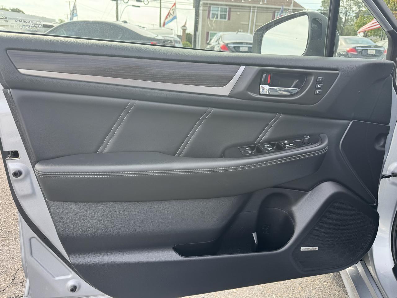 Subaru Legacy  2018