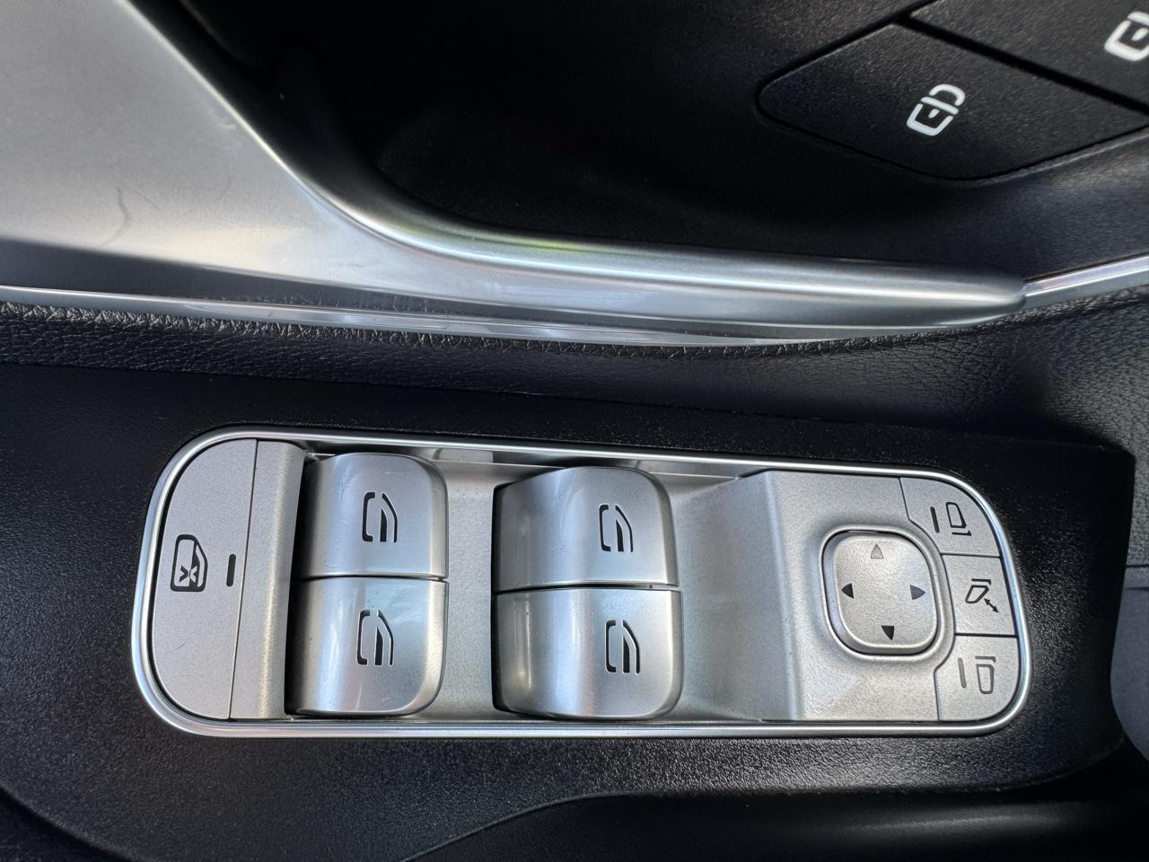 Mercedes-Benz GLE  2020