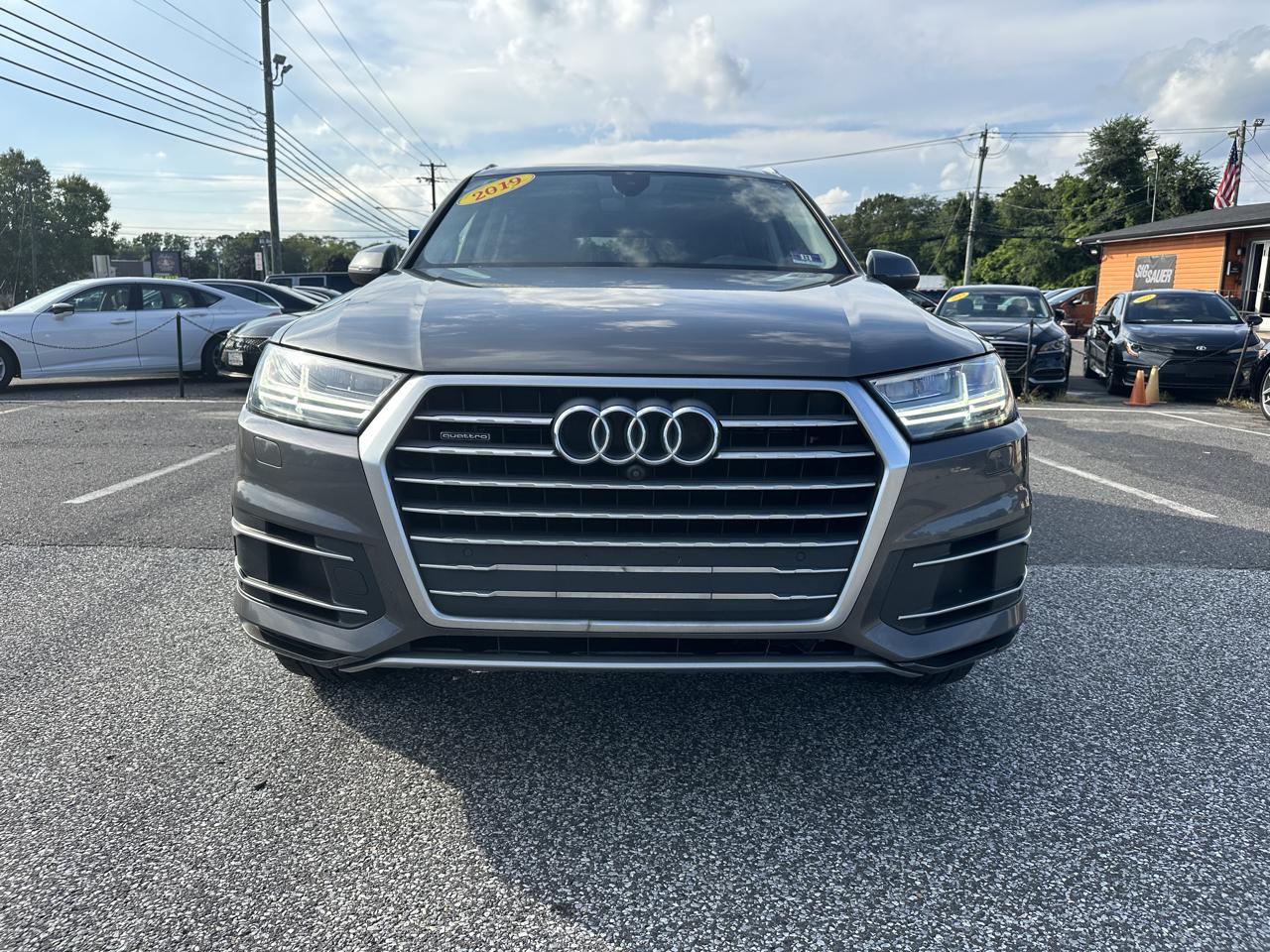 Audi Q7  2019