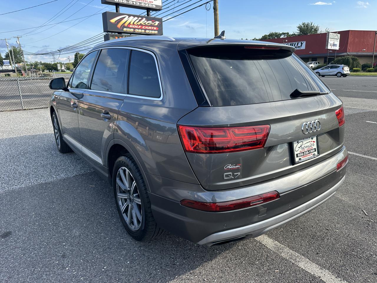 Audi Q7  2019