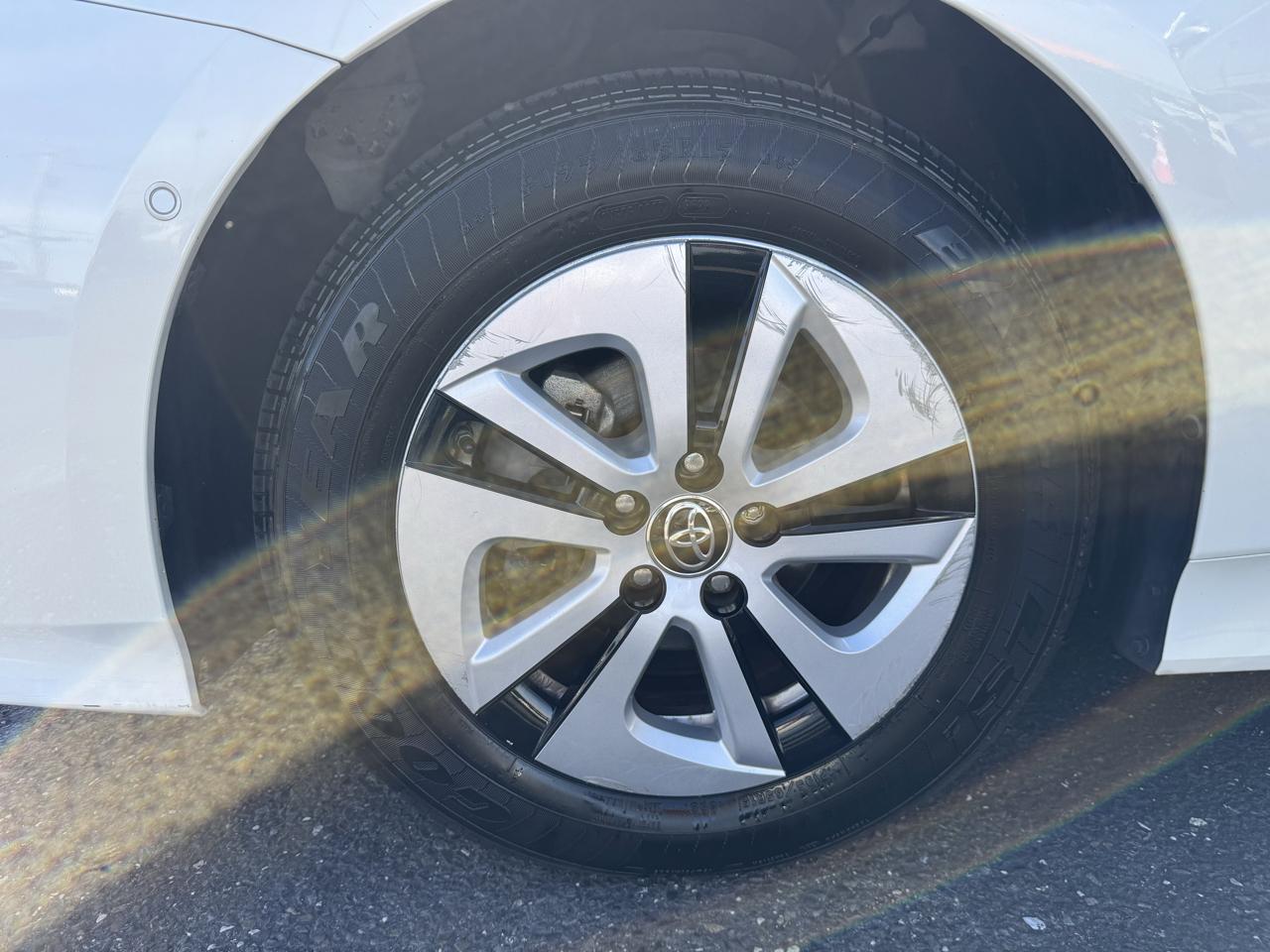 Toyota Prius  2018