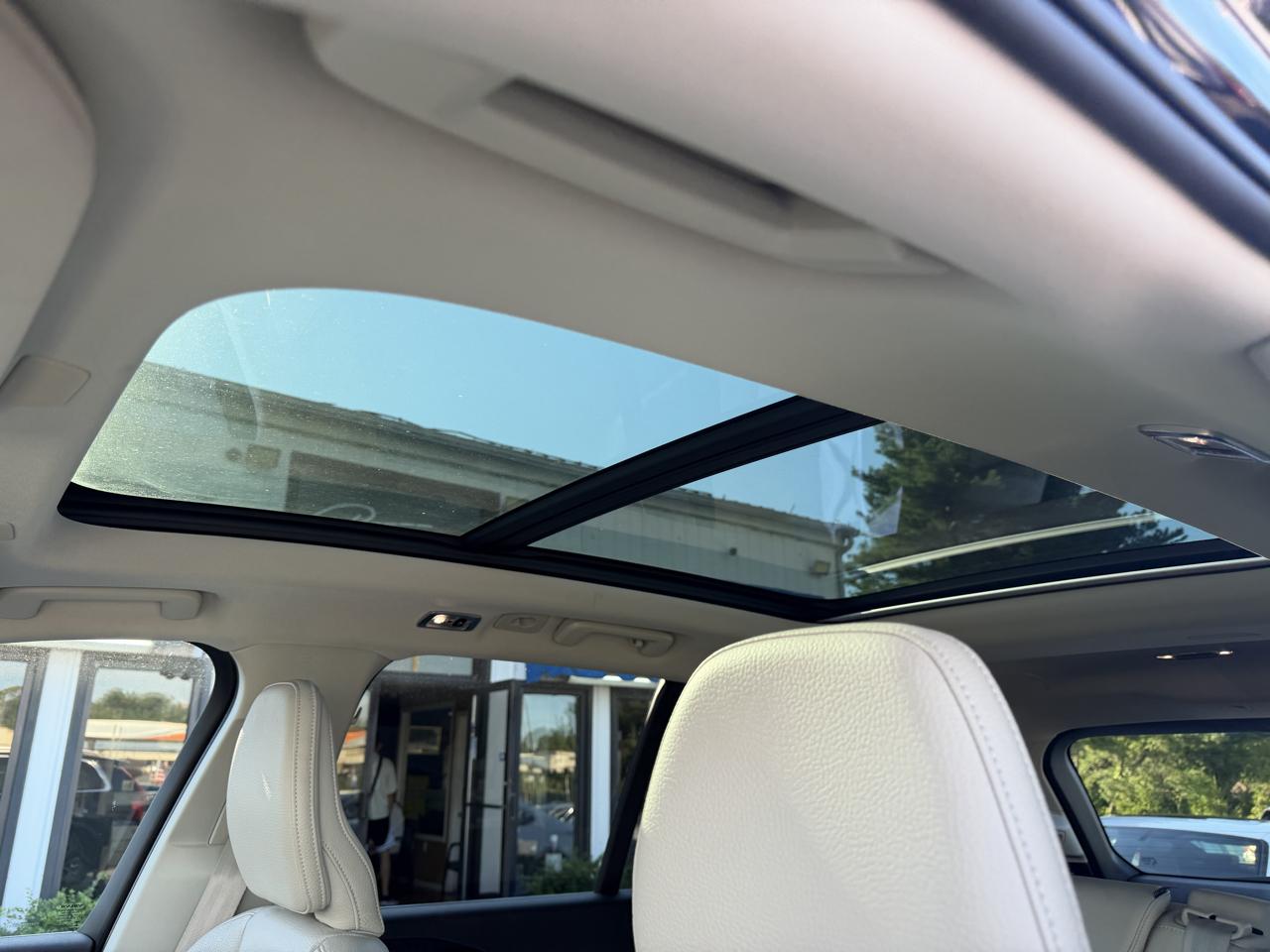 Volvo XC90  2019
