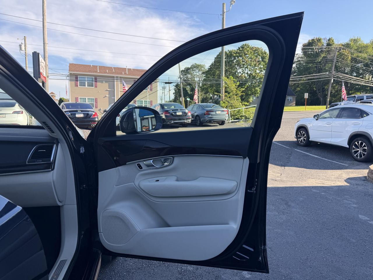 Volvo XC90  2019
