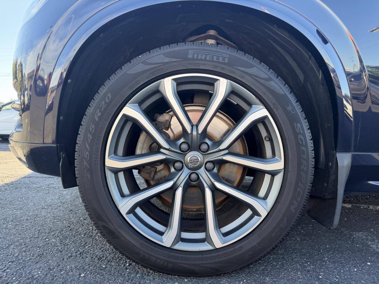 Volvo XC90  2019