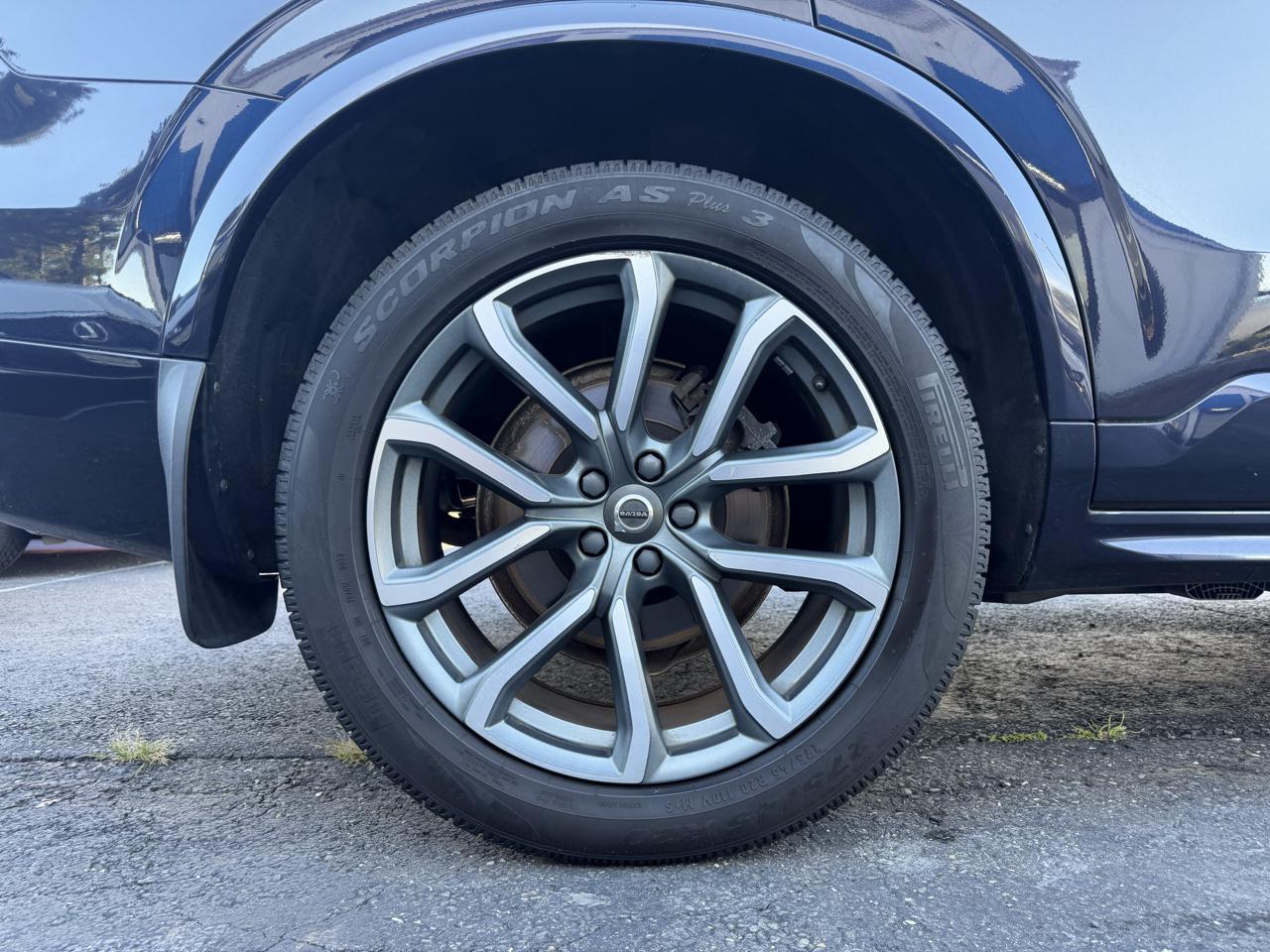 Volvo XC90  2019