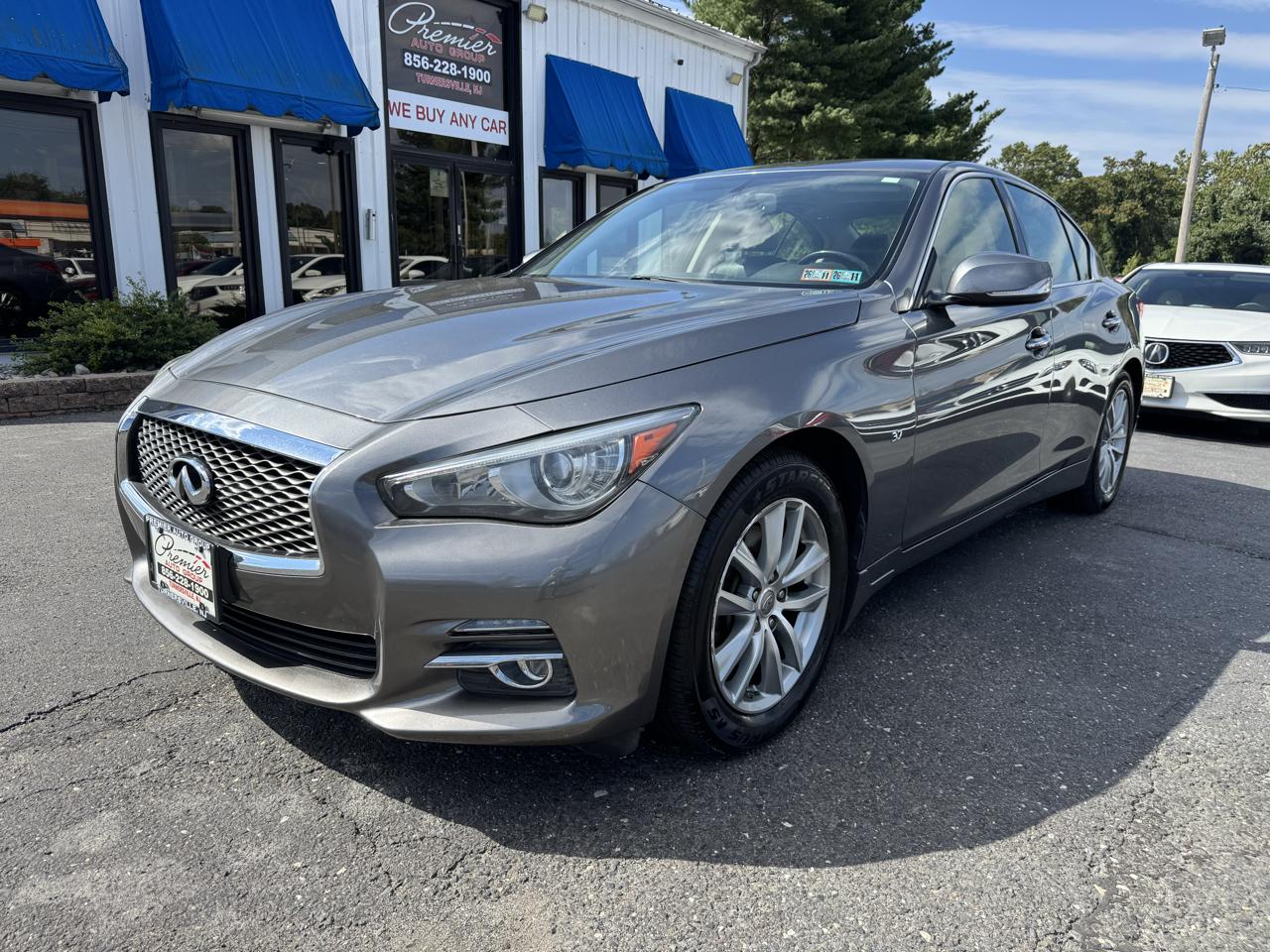 2015 Infiniti Q50 Premium
