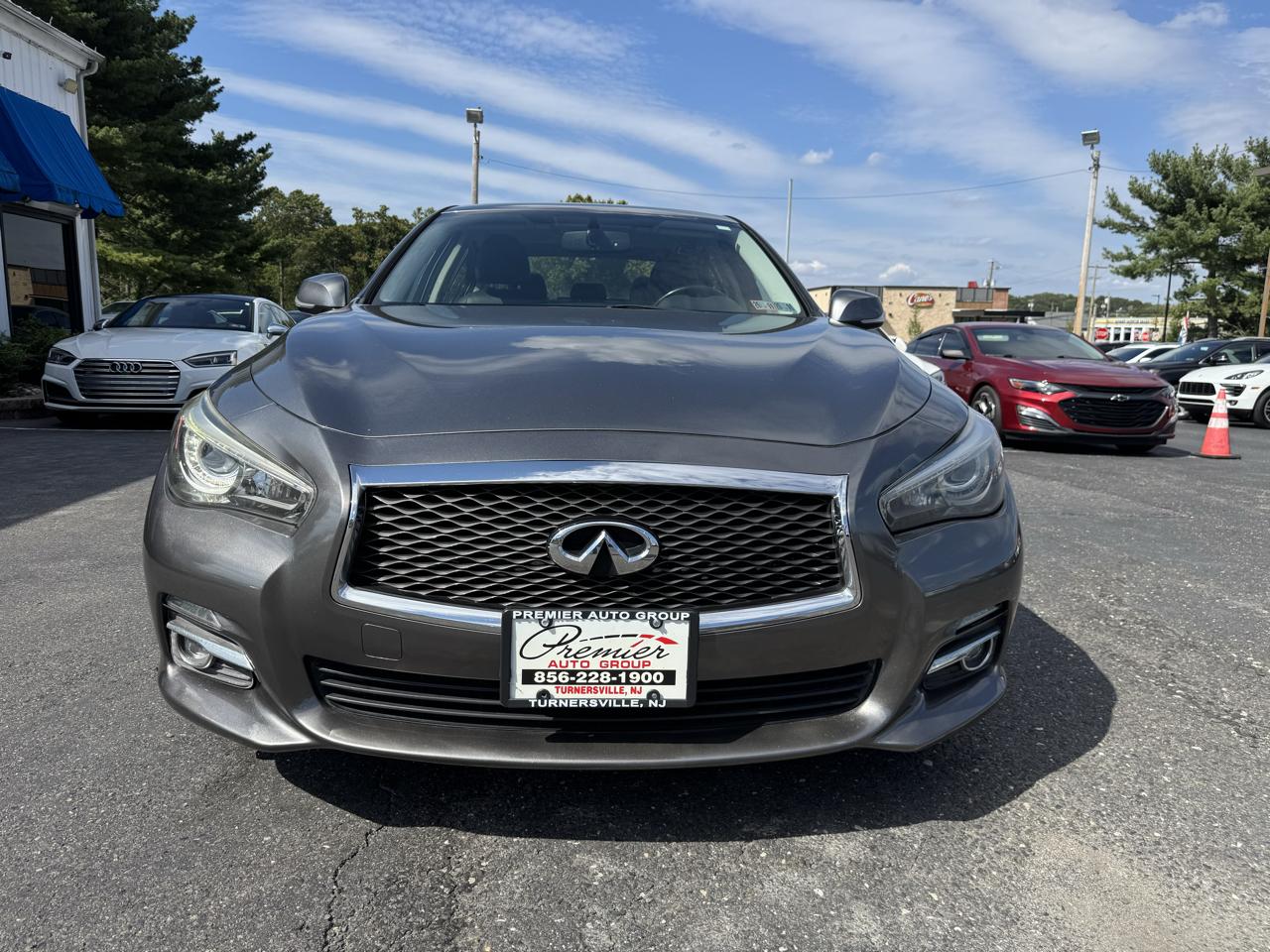 Infiniti Q50  2015