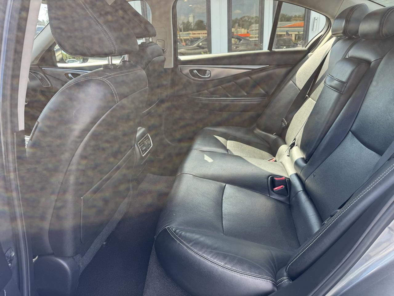 Infiniti Q50  2015
