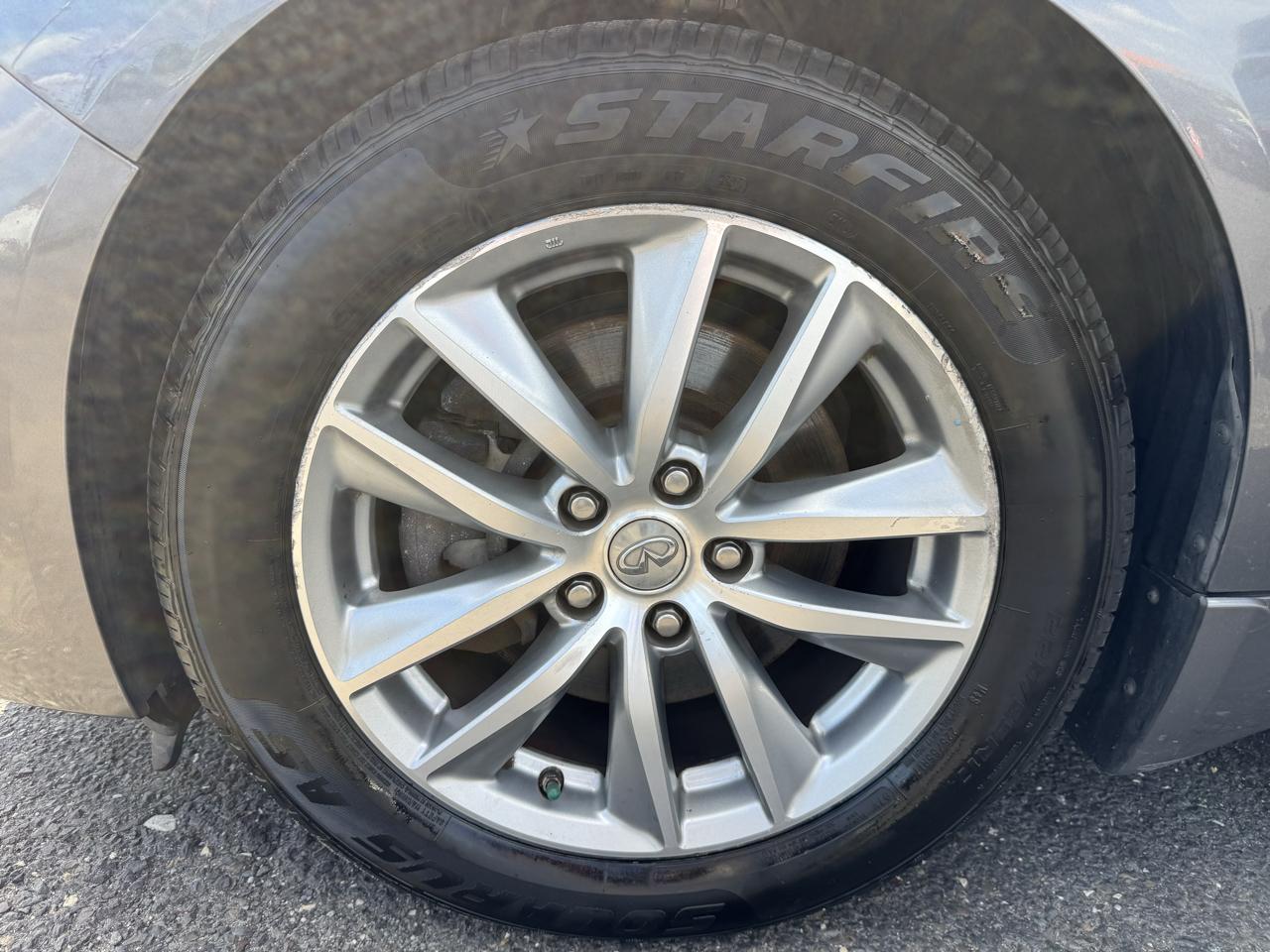 Infiniti Q50  2015