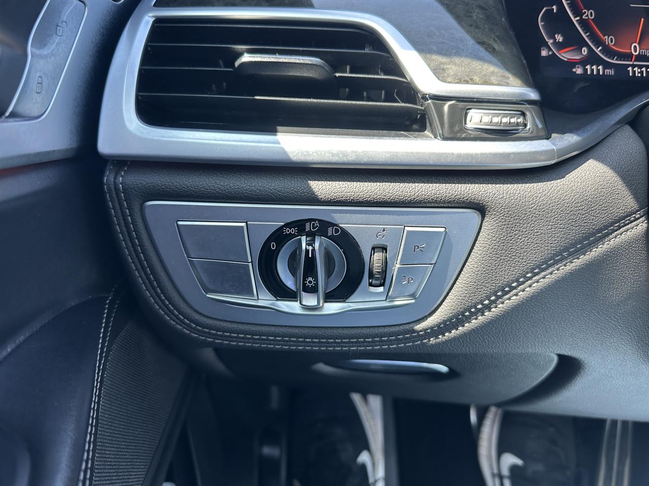 BMW 7 Series  2021
