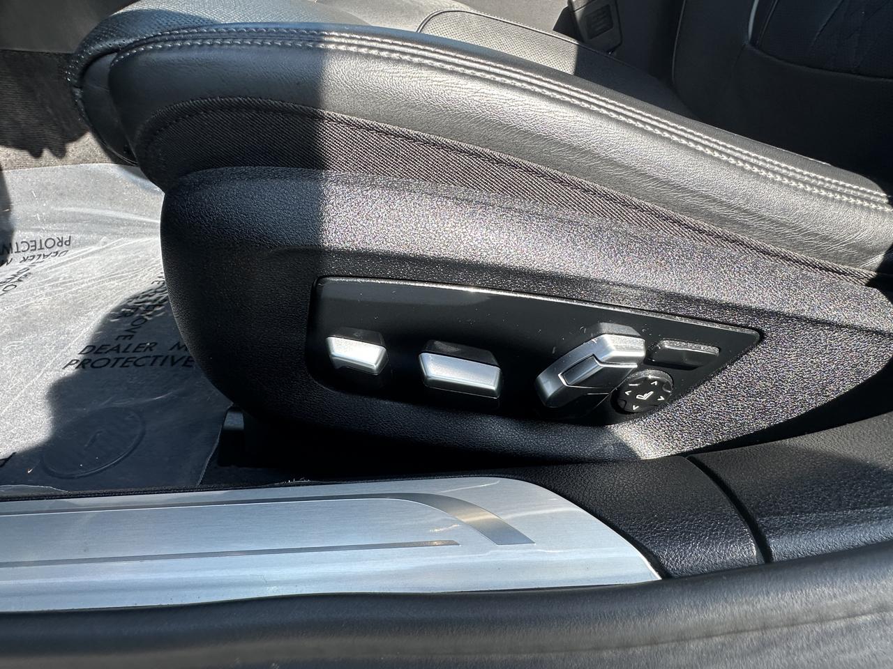 BMW 7 Series  2021