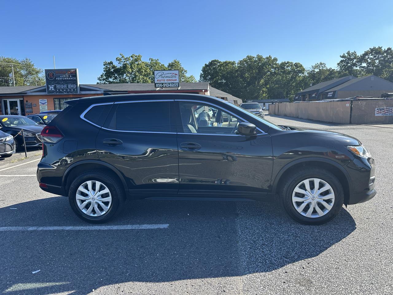 Nissan Rogue  2019
