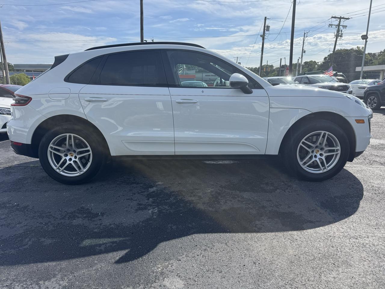 Porsche Macan  2018