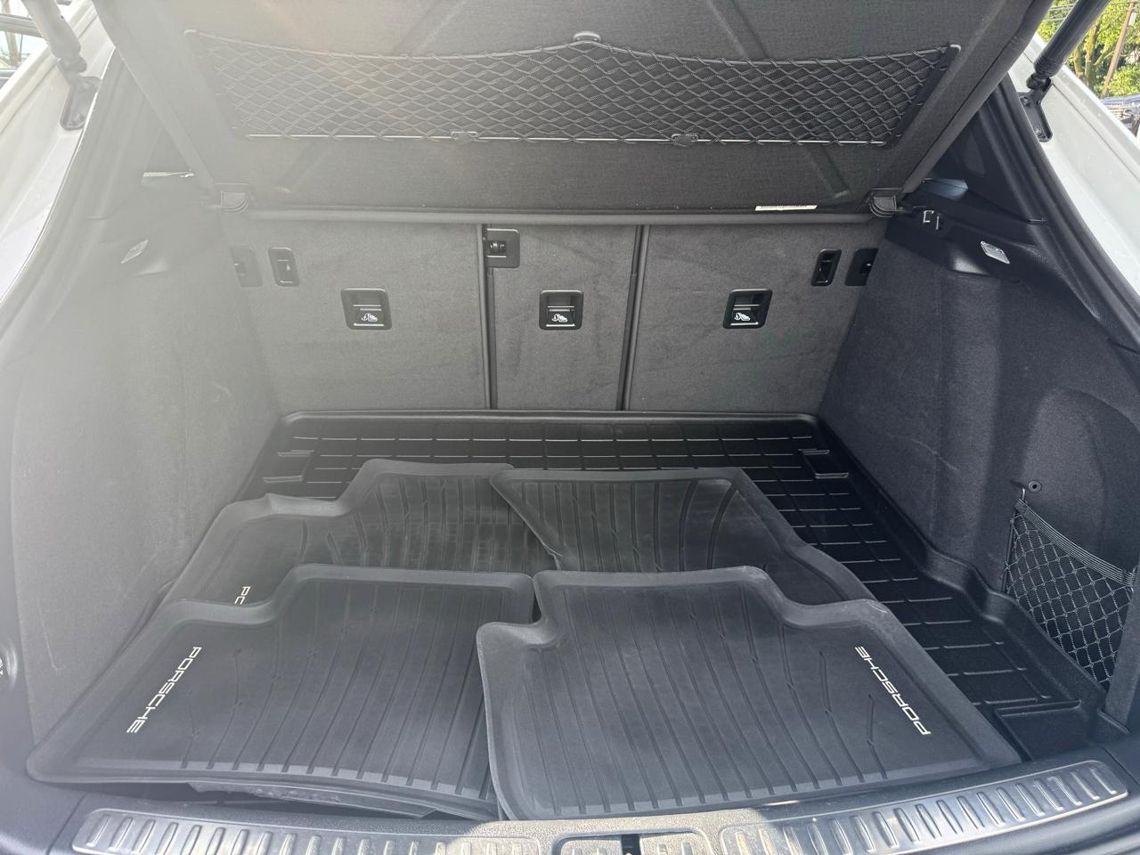 Porsche Macan  2018