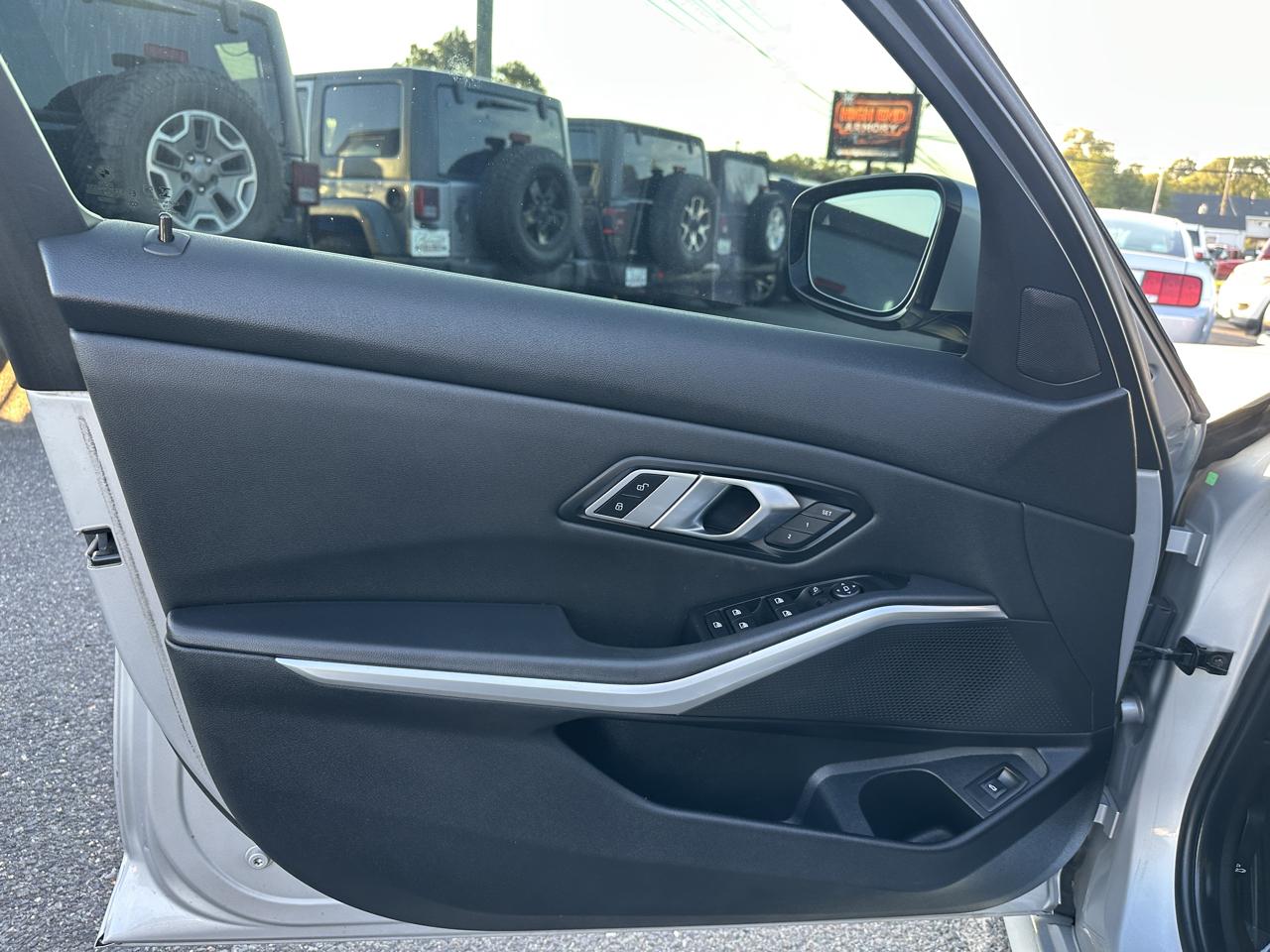 BMW 3 Series  2019