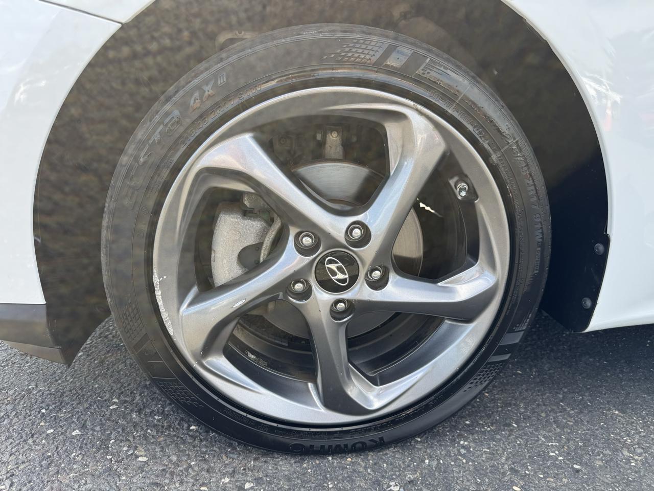 Hyundai Veloster  2020