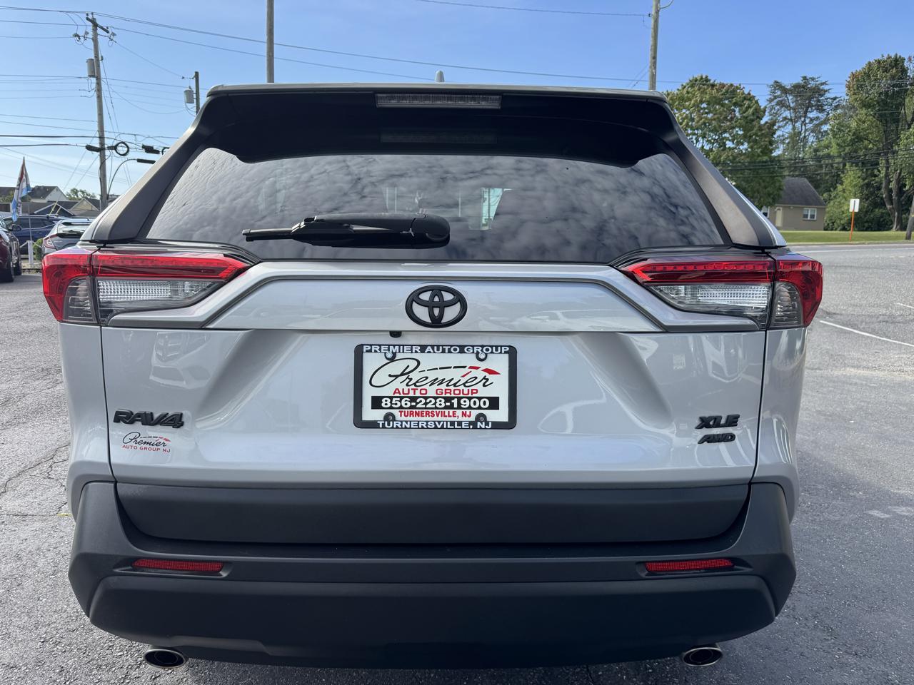 Toyota RAV4  2021