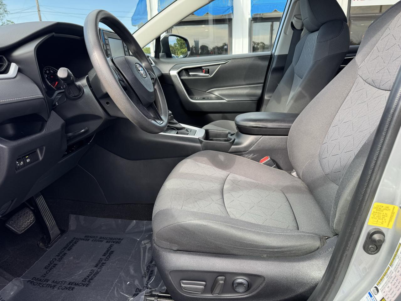 Toyota RAV4  2021