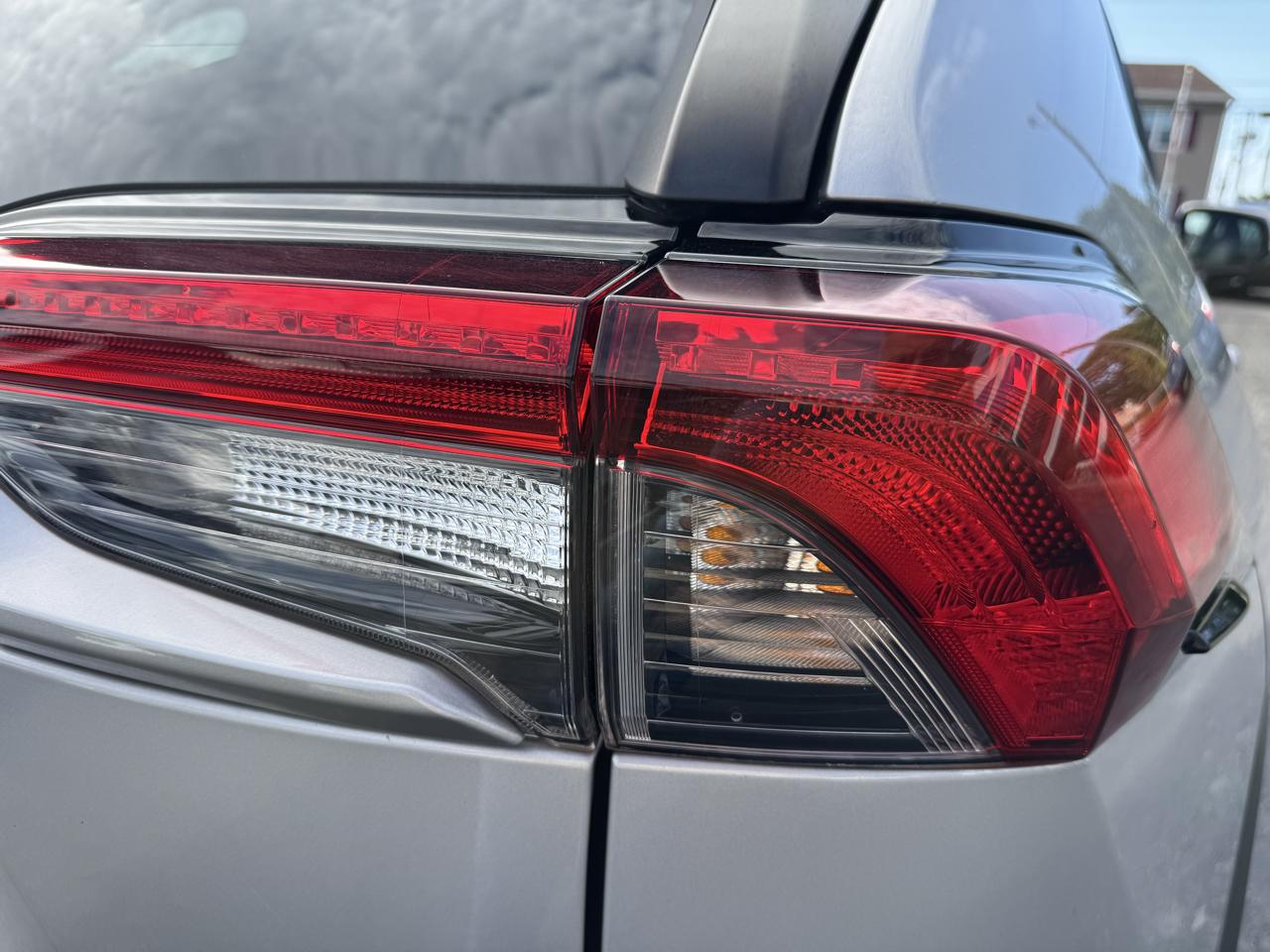 Toyota RAV4  2021