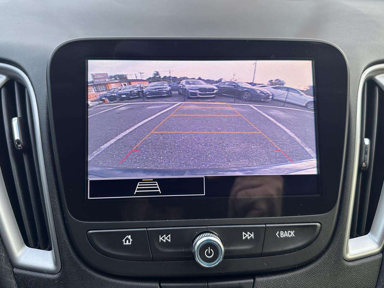 Chevrolet Malibu  2021