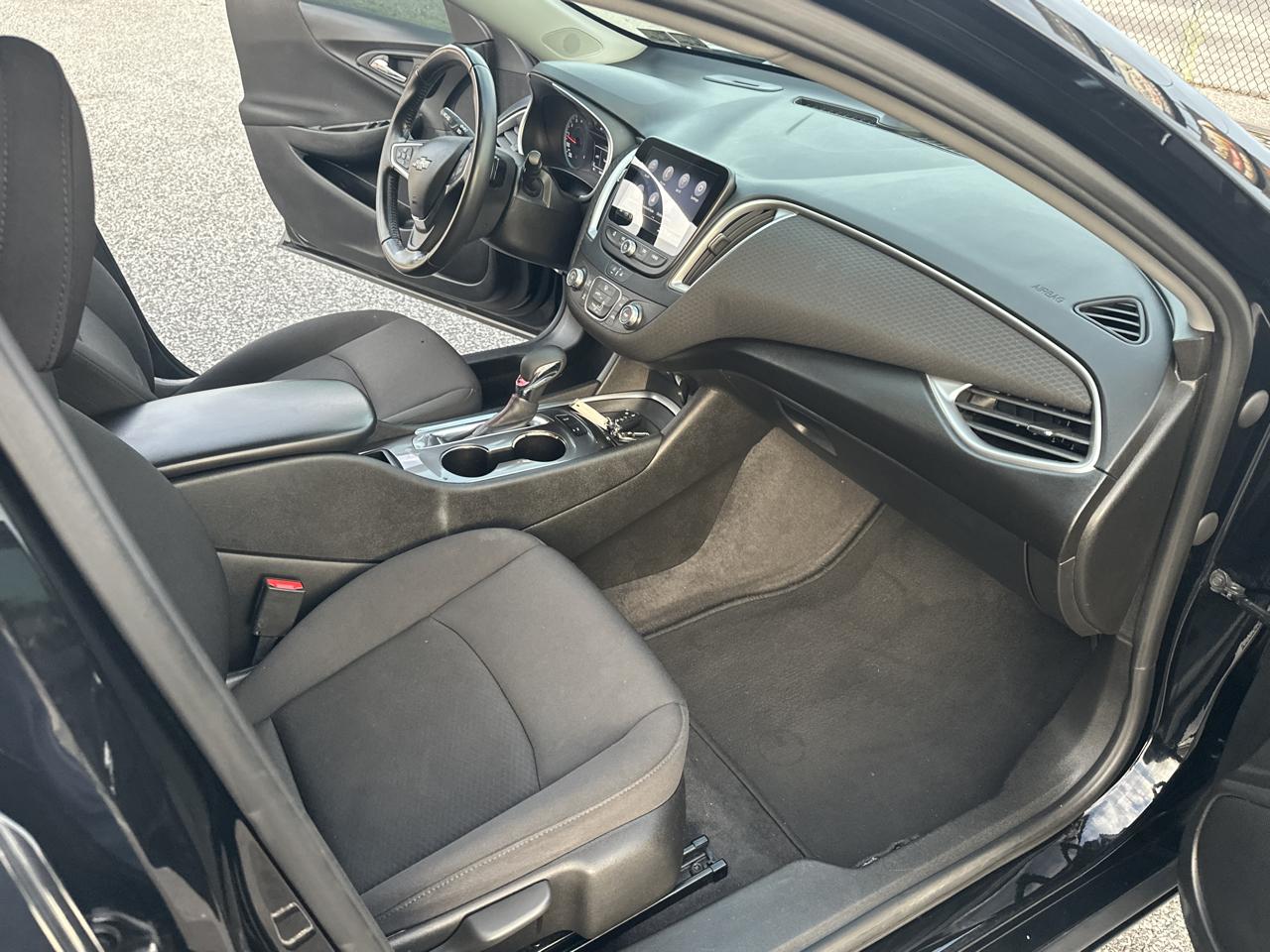 Chevrolet Malibu  2021