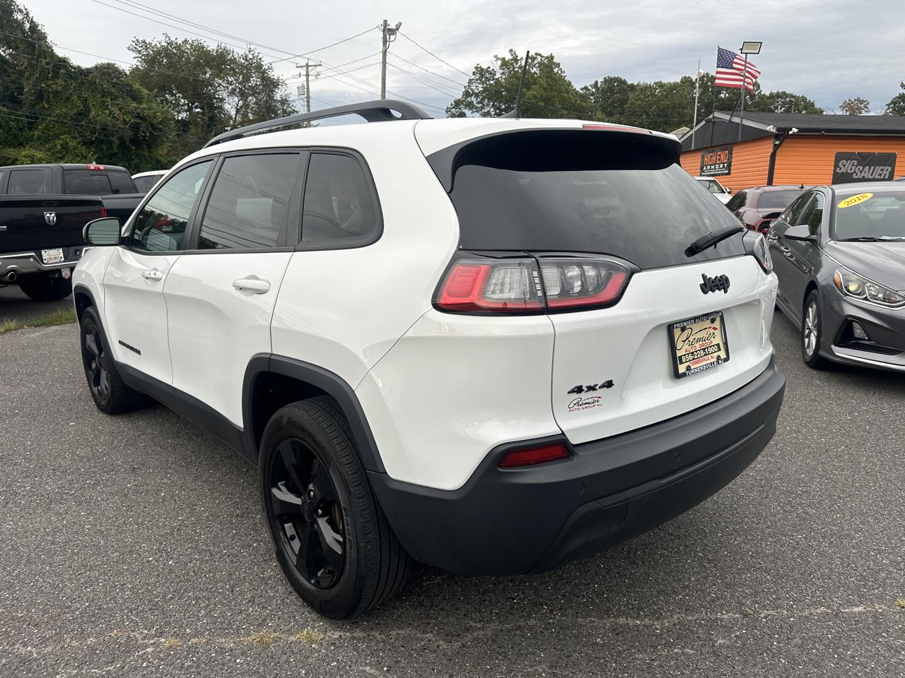 Jeep Cherokee  2021