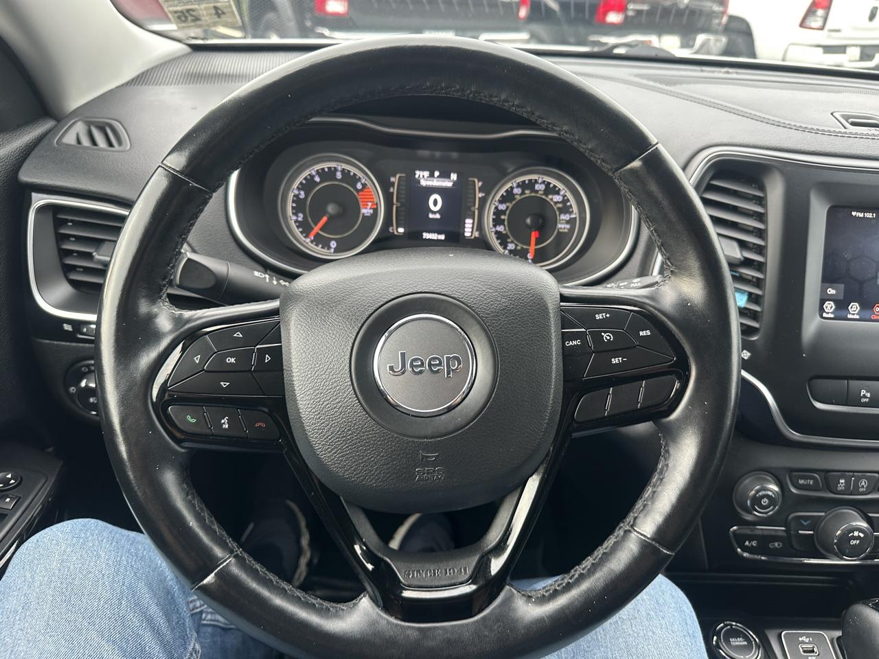 Jeep Cherokee  2021