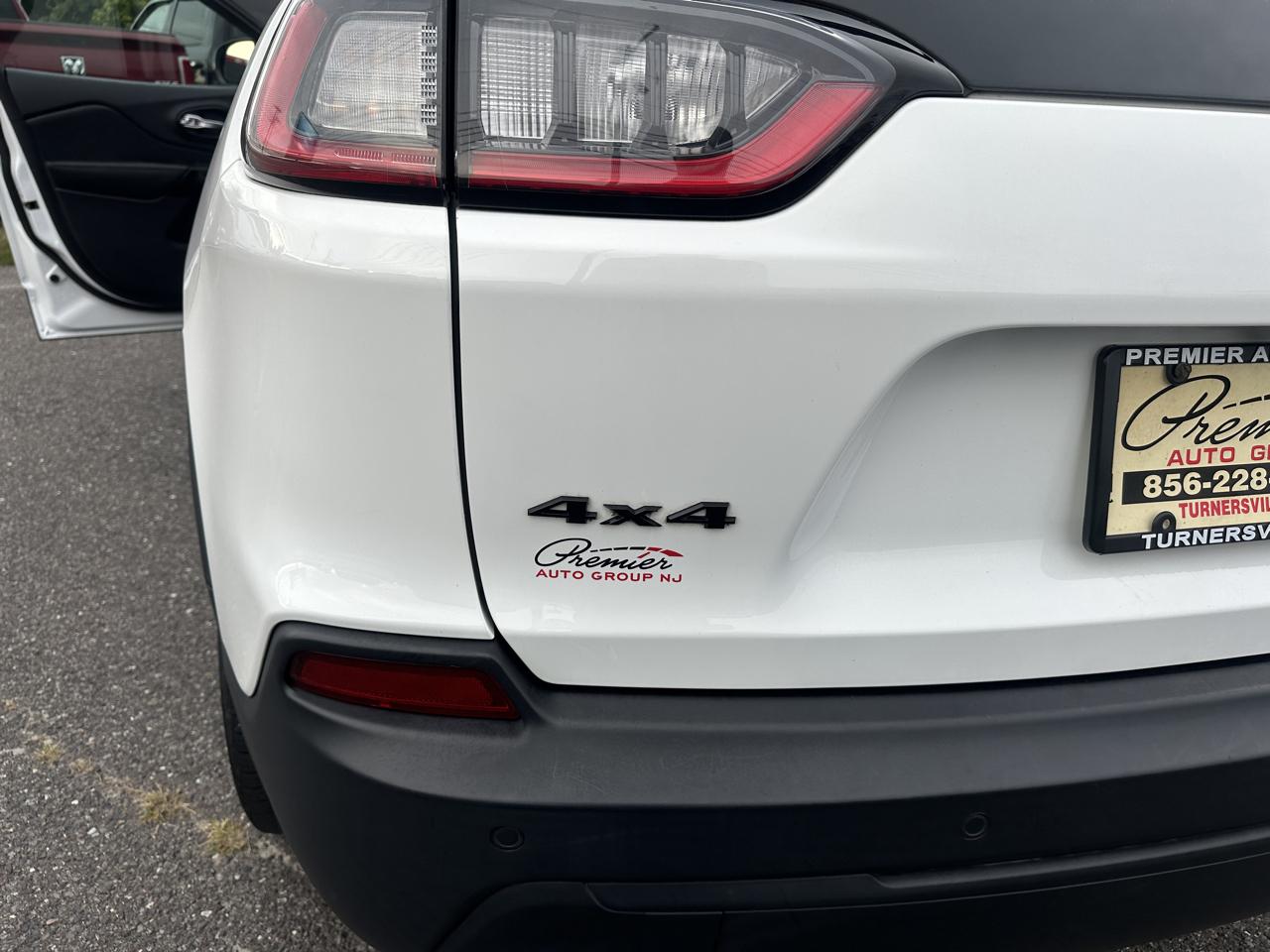Jeep Cherokee  2021