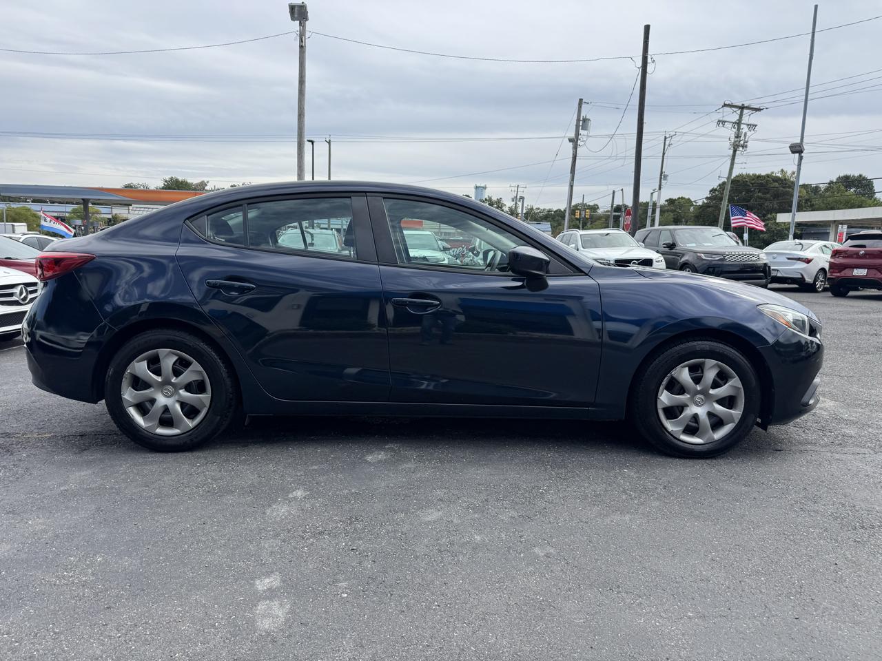 Mazda MAZDA3  2015