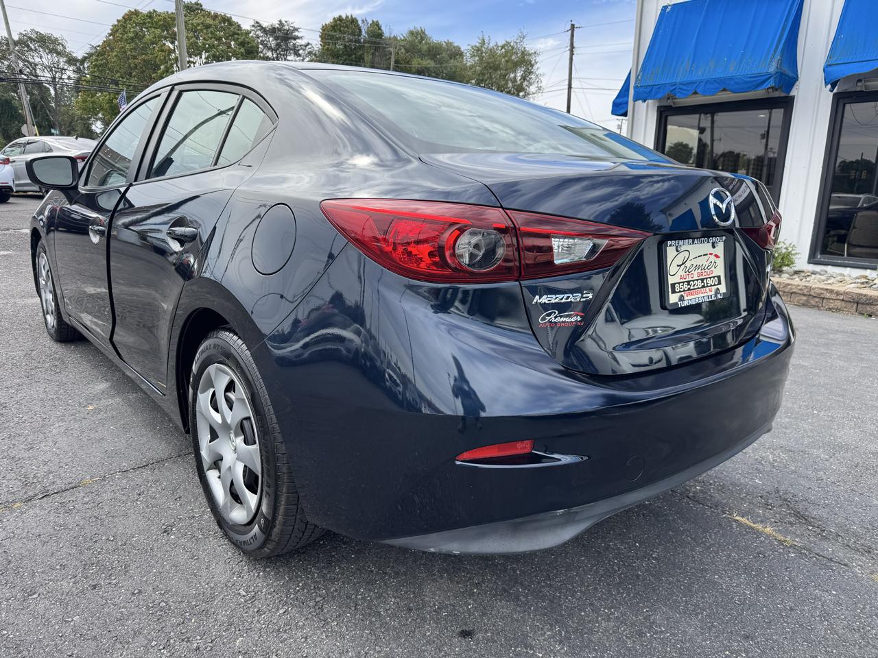 Mazda MAZDA3  2015