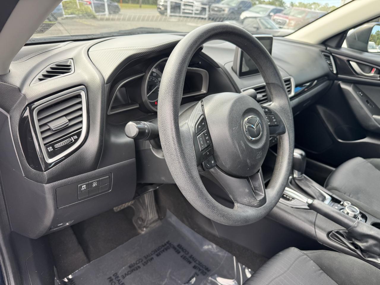 Mazda MAZDA3  2015