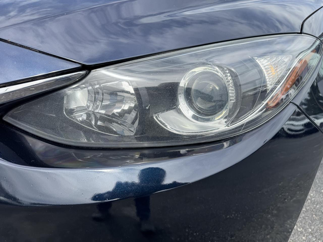 Mazda MAZDA3  2015