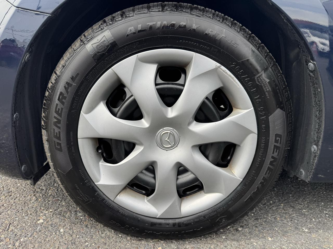 Mazda MAZDA3  2015
