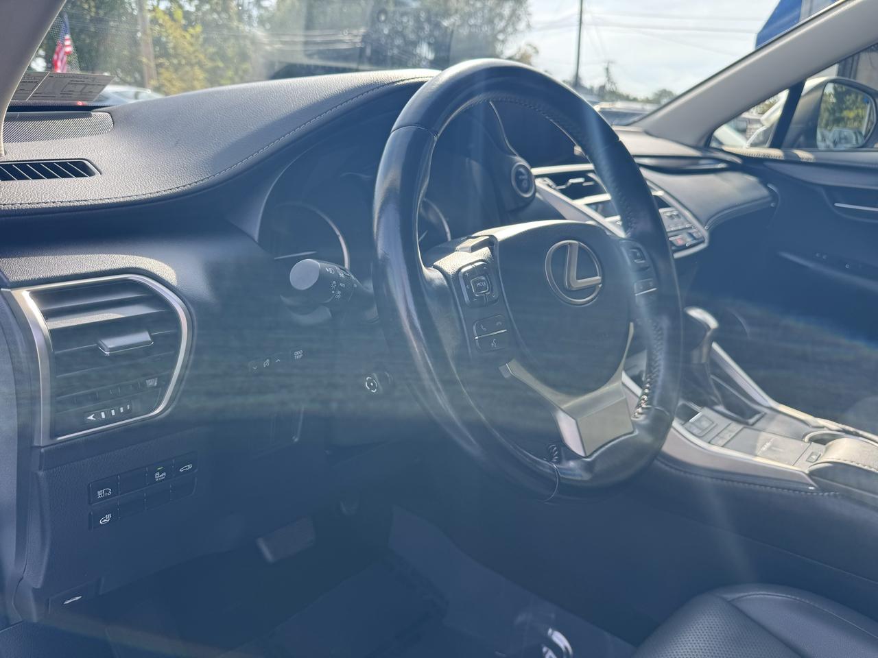Lexus NX  2018