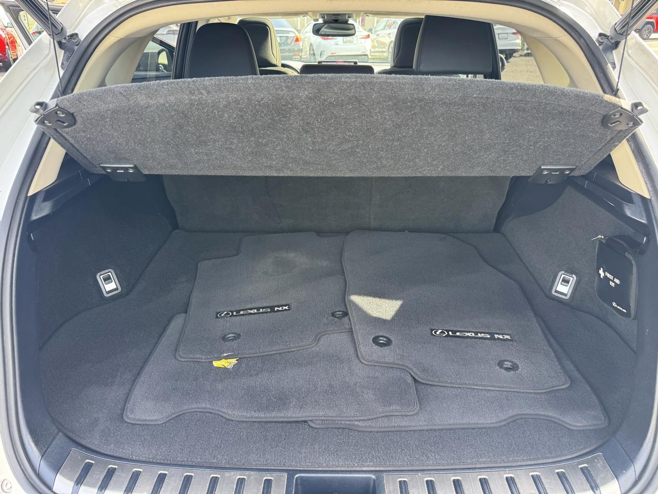 Lexus NX  2018