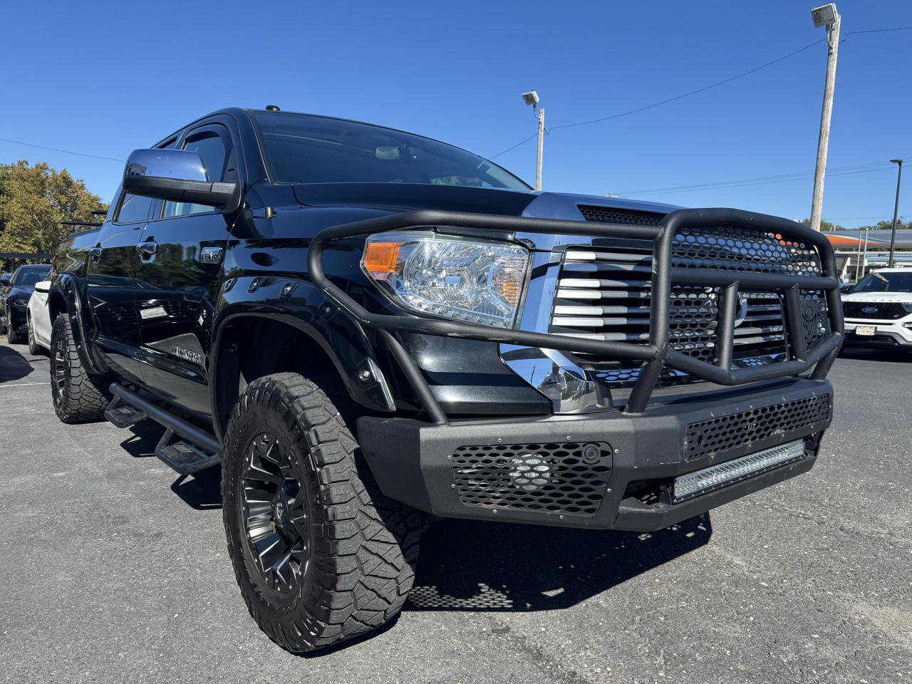 Toyota Tundra 4WD Truck  2014
