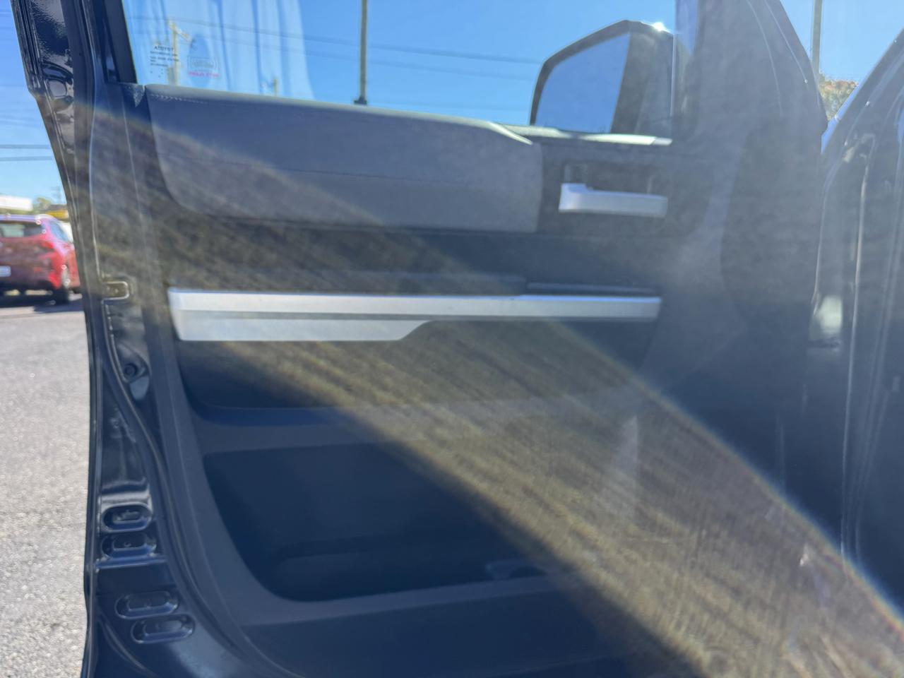 Toyota Tundra 4WD Truck  2014