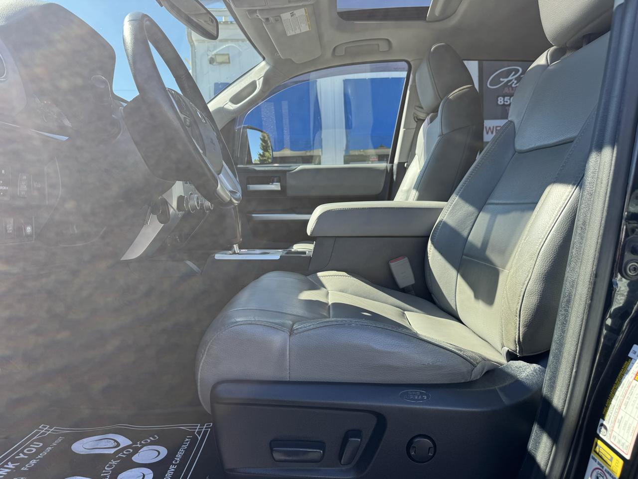 Toyota Tundra 4WD Truck  2014