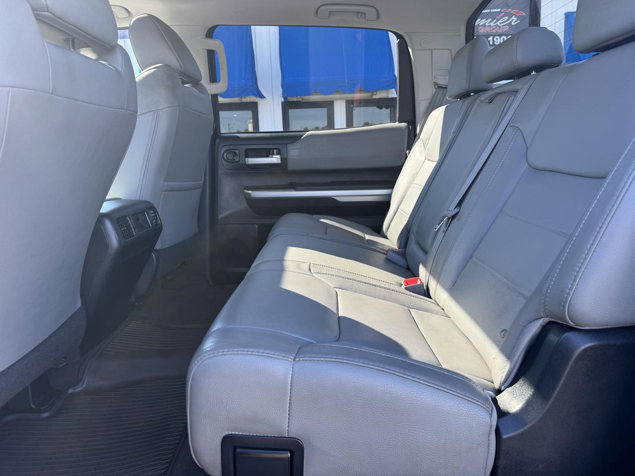 Toyota Tundra 4WD Truck  2014
