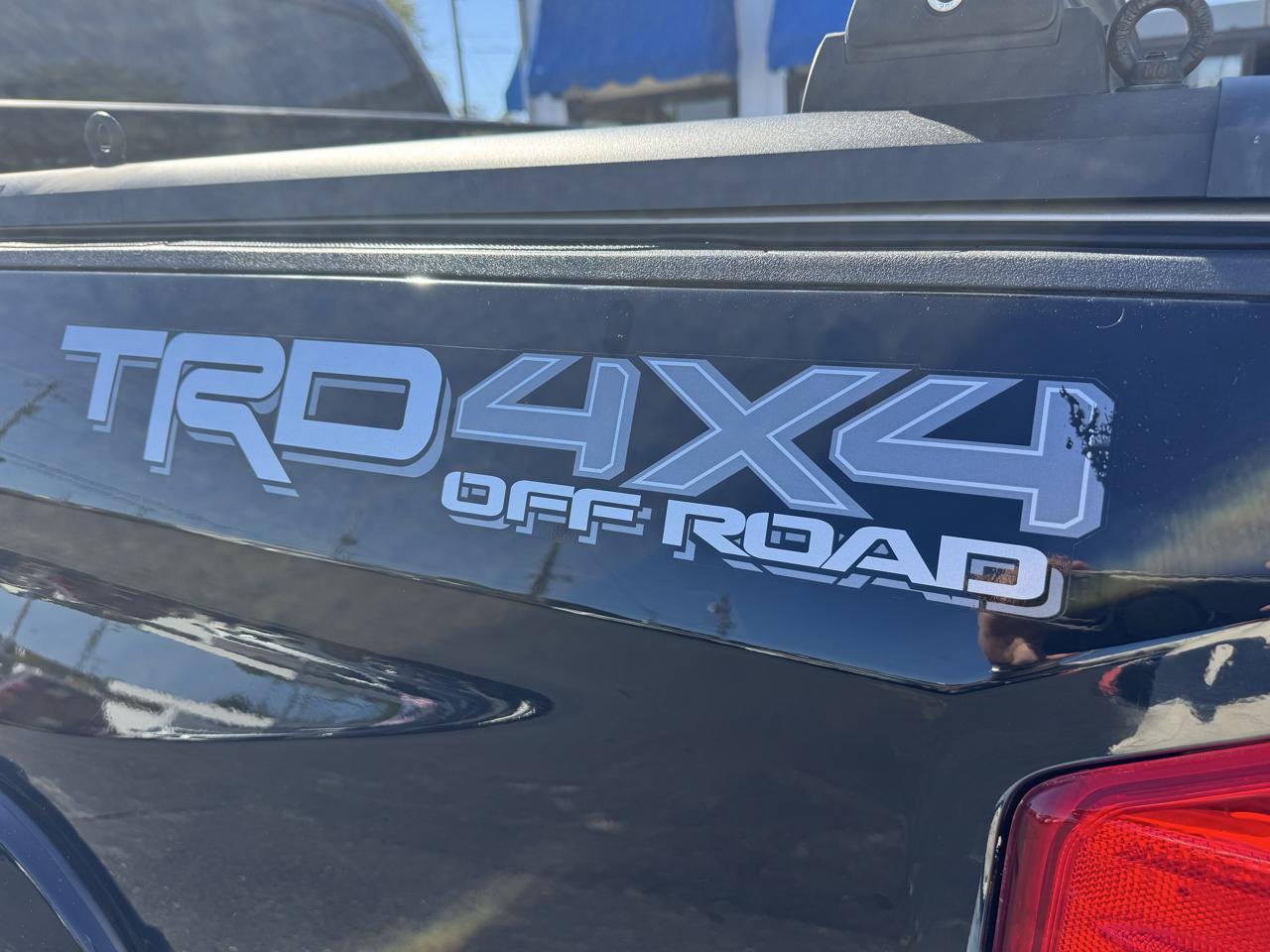 Toyota Tundra 4WD Truck  2014