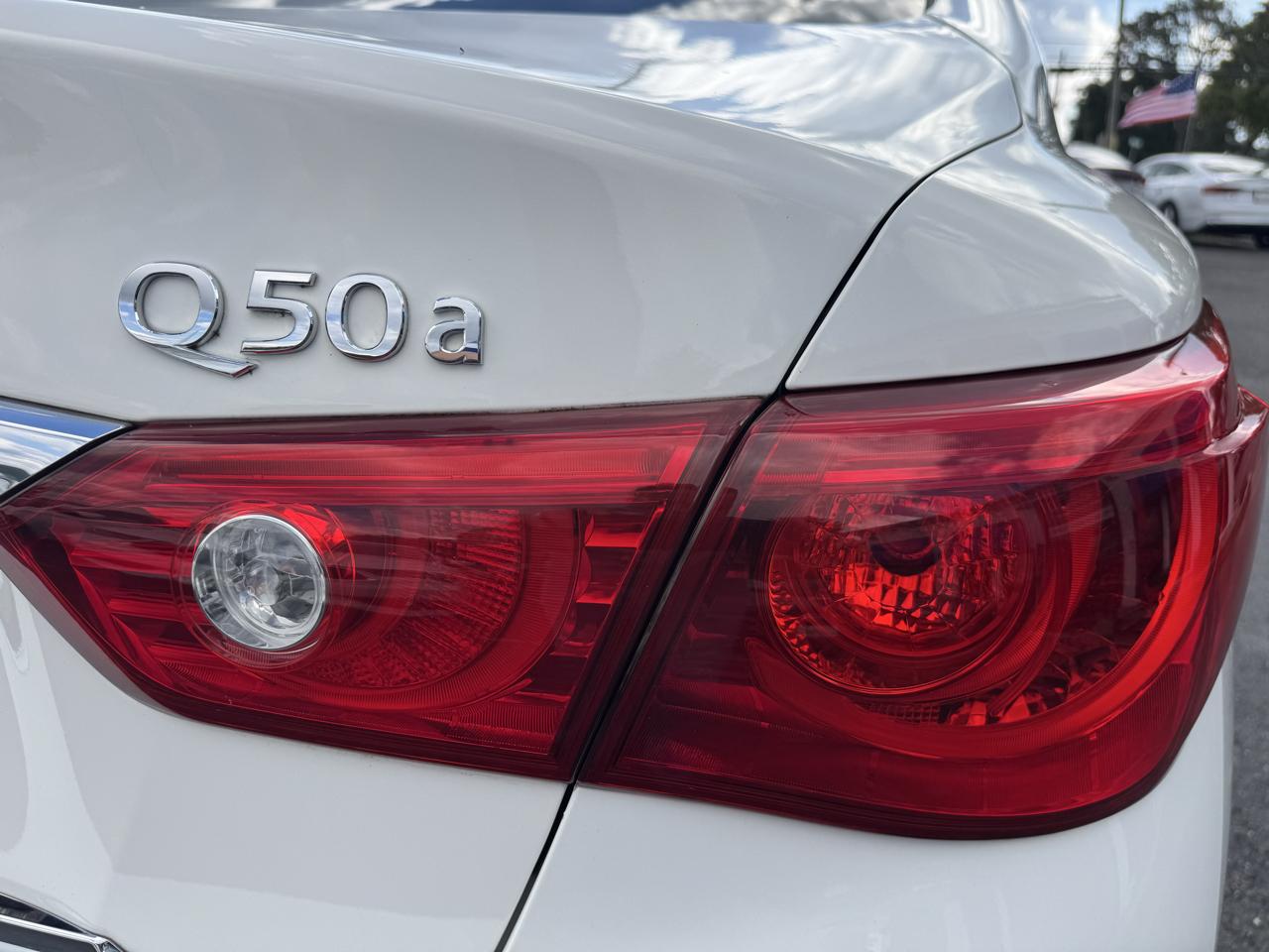 Infiniti Q50  2015
