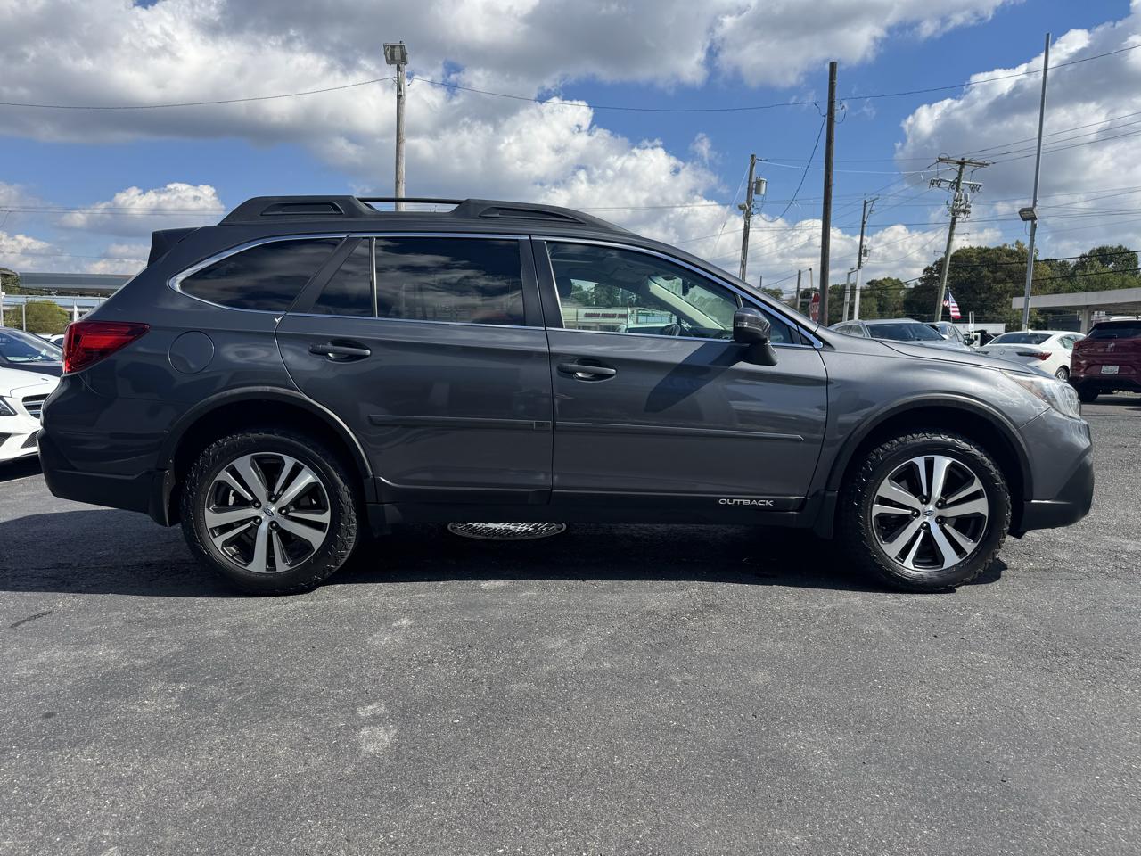 Subaru Outback  2018